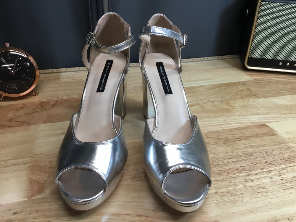 French Connection Women 8.5 Silver Leather Block Heel Platform Peep Toe Pumps
